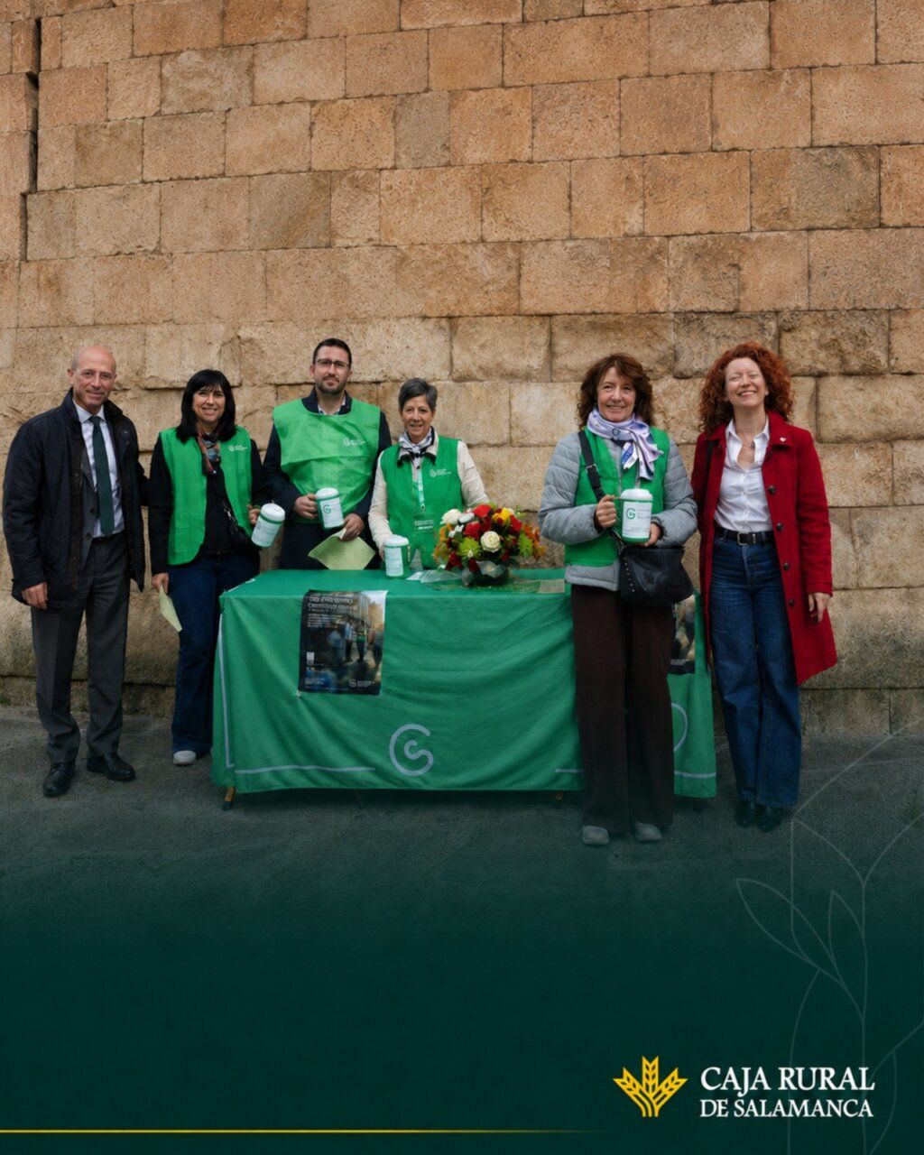 Voluntarios de la Asociación Española Contra el Cáncer en Salamanca