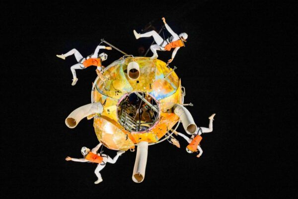 Espectáculo aéreo en el Festival Internacional de las Artes de Castilla y León 2026