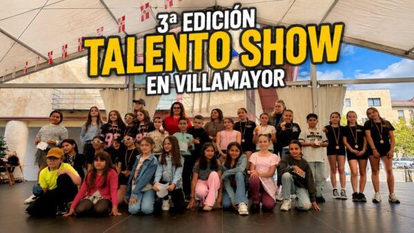 Grupo de jóvenes participantes en el III Talent Show de Villamayor