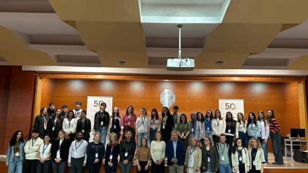 Grupo de participantes en el programa Erasmus+ en la Facultad de Educación de Salamanca