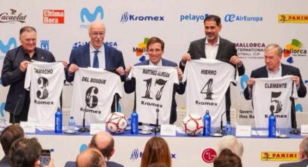 Presentación del Campus Deportivo Vicente del Bosque con varios ponentes