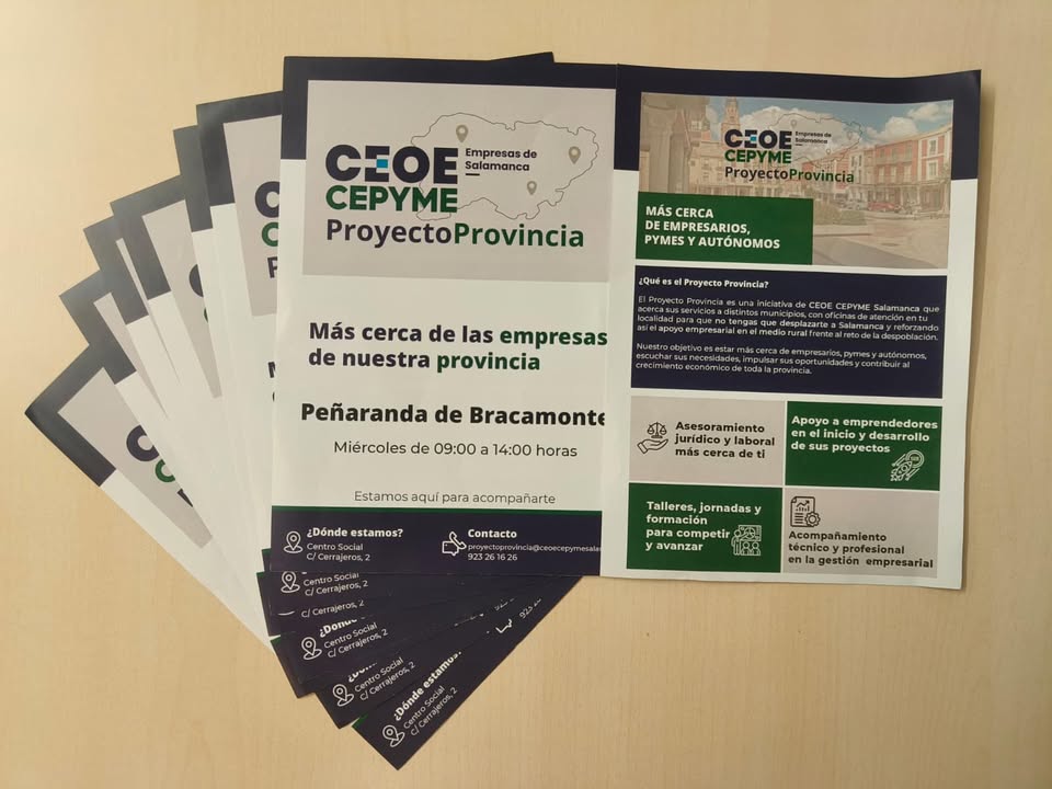 Carteles informativos sobre jornada de absentismo laboral en Peñaranda