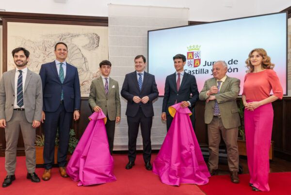 Encuentro entre el presidente y jóvenes toreros en Castilla y León