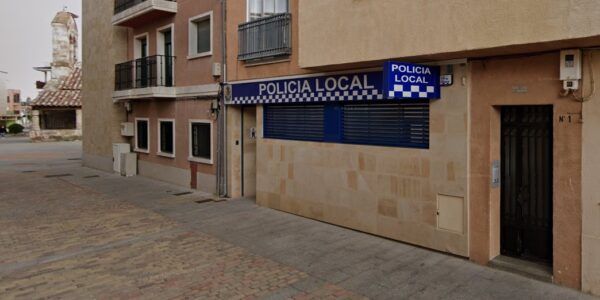 Entrada de la comisaría de Policía Local en Carbajosa de la Sagrada