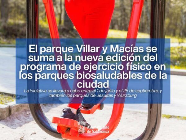 Persona utilizando equipo de ejercicio en parque biosaludable de Salamanca
