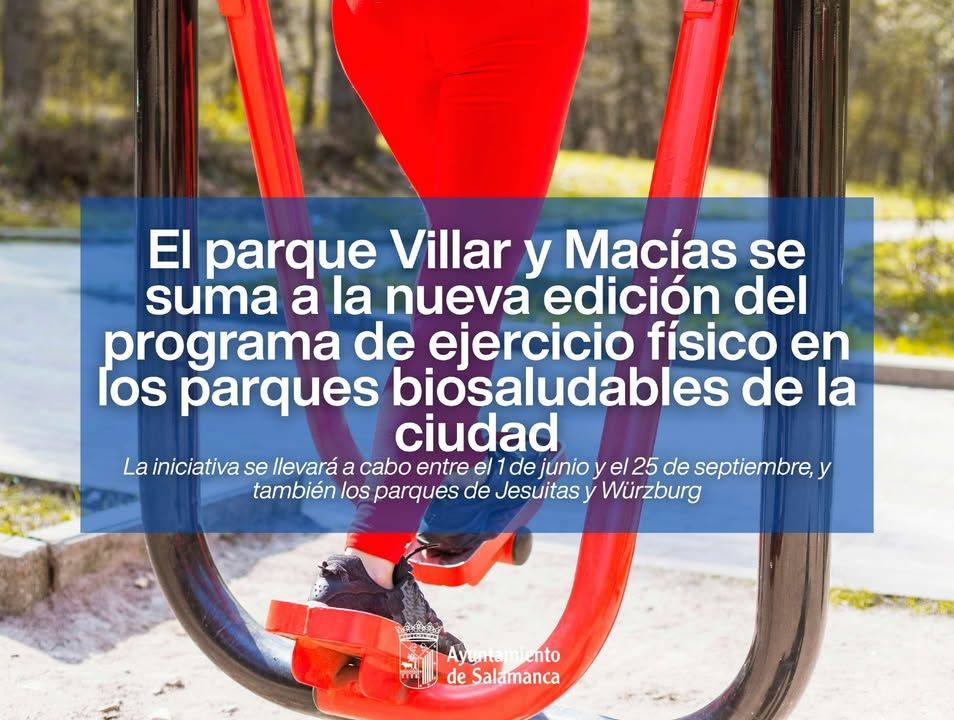 Persona utilizando equipo de ejercicio en parque biosaludable de Salamanca
