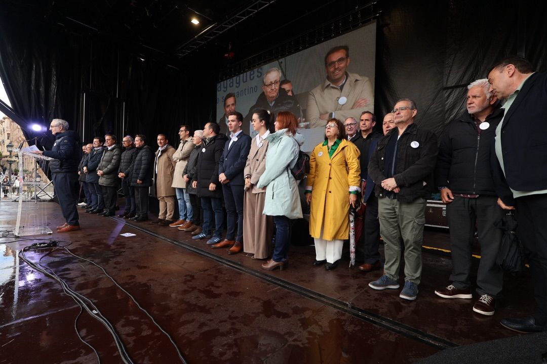 Concentración en Salamanca por mejoras en conexiones ferroviarias