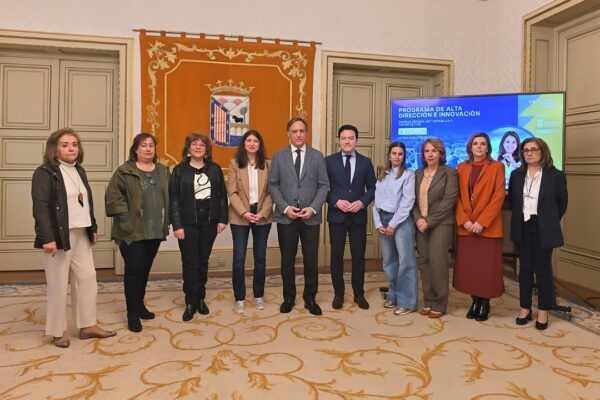 Presentación del programa de Alta Dirección para mujeres en Salamanca