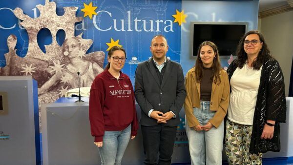 Presentación del Programa de Retención del Talento en Salamanca con estudiantes y concejal