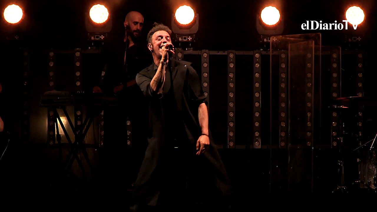 Shinova en concierto en la Plaza Mayor de Salamanca durante FÀCYL 2026