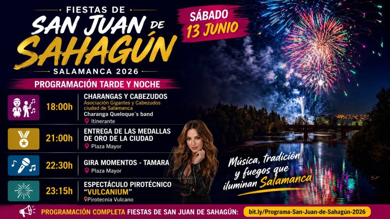 Fuegos artificiales iluminando el cielo de Salamanca durante las fiestas de San Juan de Sahagún