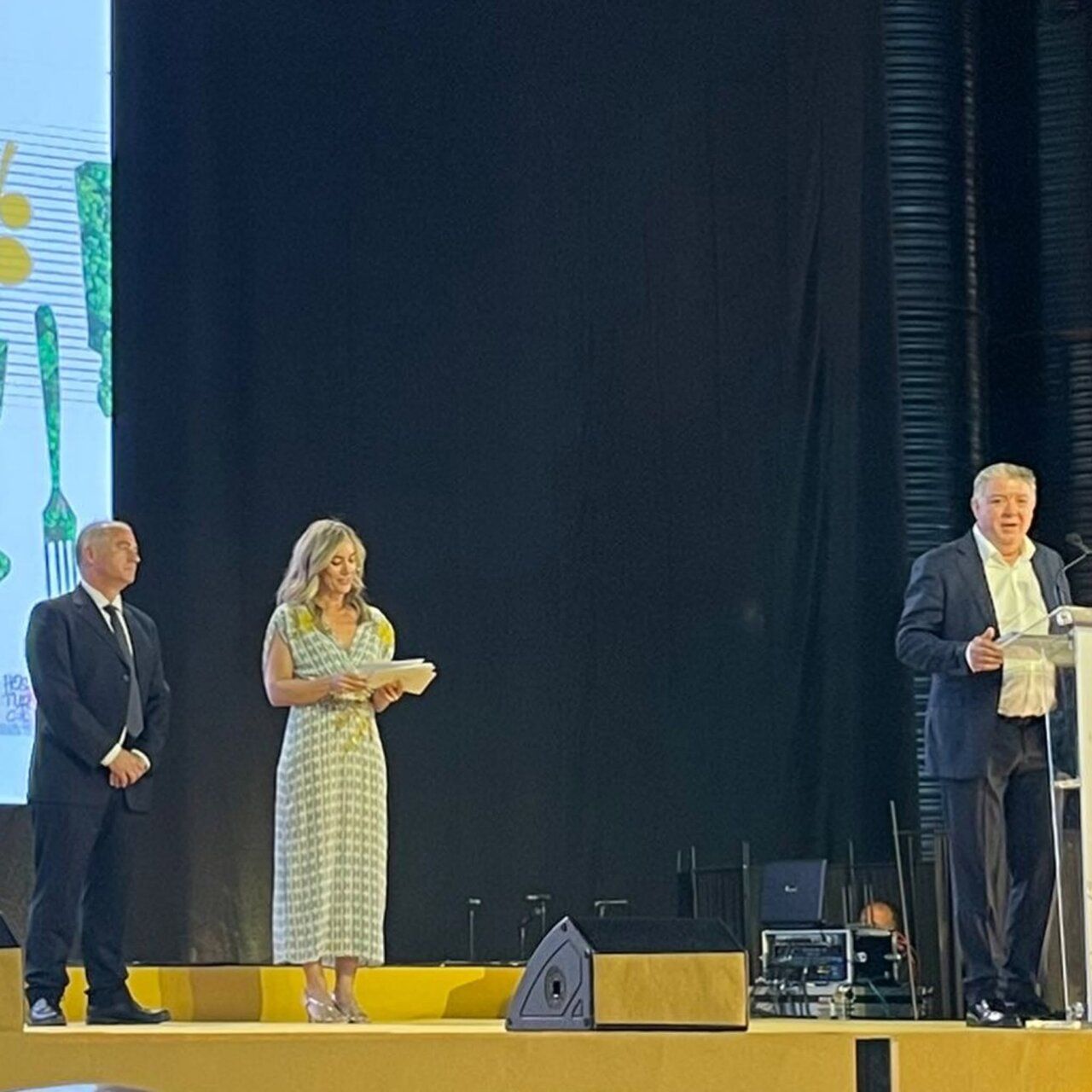 Presentadores en la II Gala de Hostelería y Turismo de Castilla y León