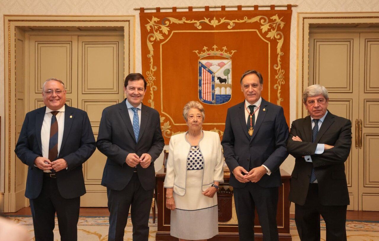 Participantes en la entrega de las Medallas de Oro de Salamanca 2026