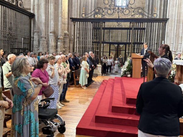Asistentes en la celebración del Corpus Christi en la Catedral de Salamanca