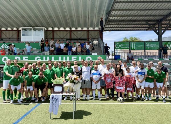 Grupo de personas en el IV Memorial Luis Ramos en Guijuelo
