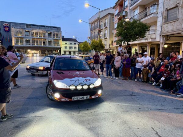 Coches clásicos en el XIII Rally Entresierras Clásico en Guijuelo