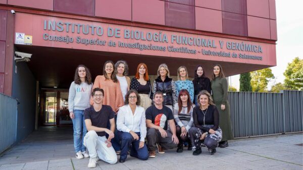 Grupo de investigadores en el Instituto de Biología Funcional y Genómica