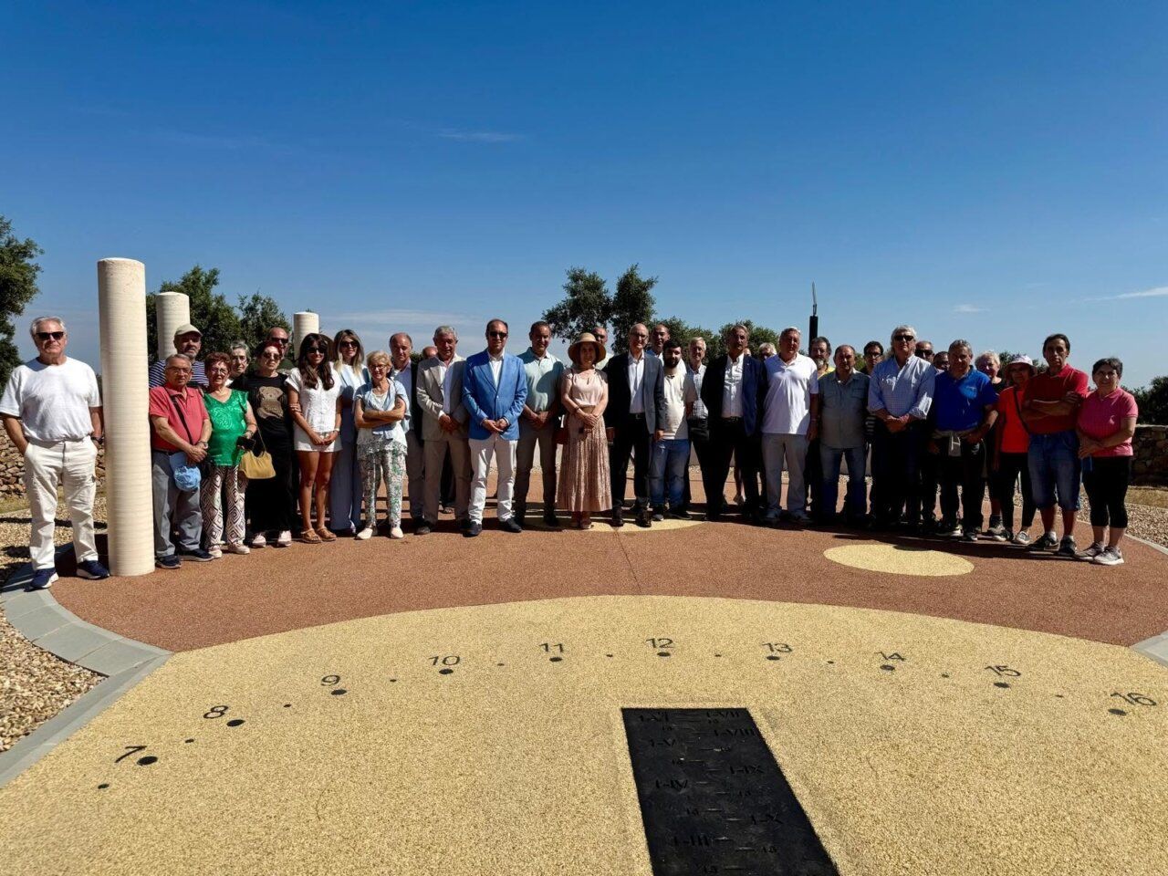 Inauguración del nuevo Mirador Astronómico de El Maíllo con asistentes