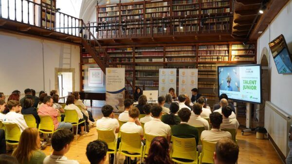 Evento de premiación de proyectos de innovación social en la UPSA
