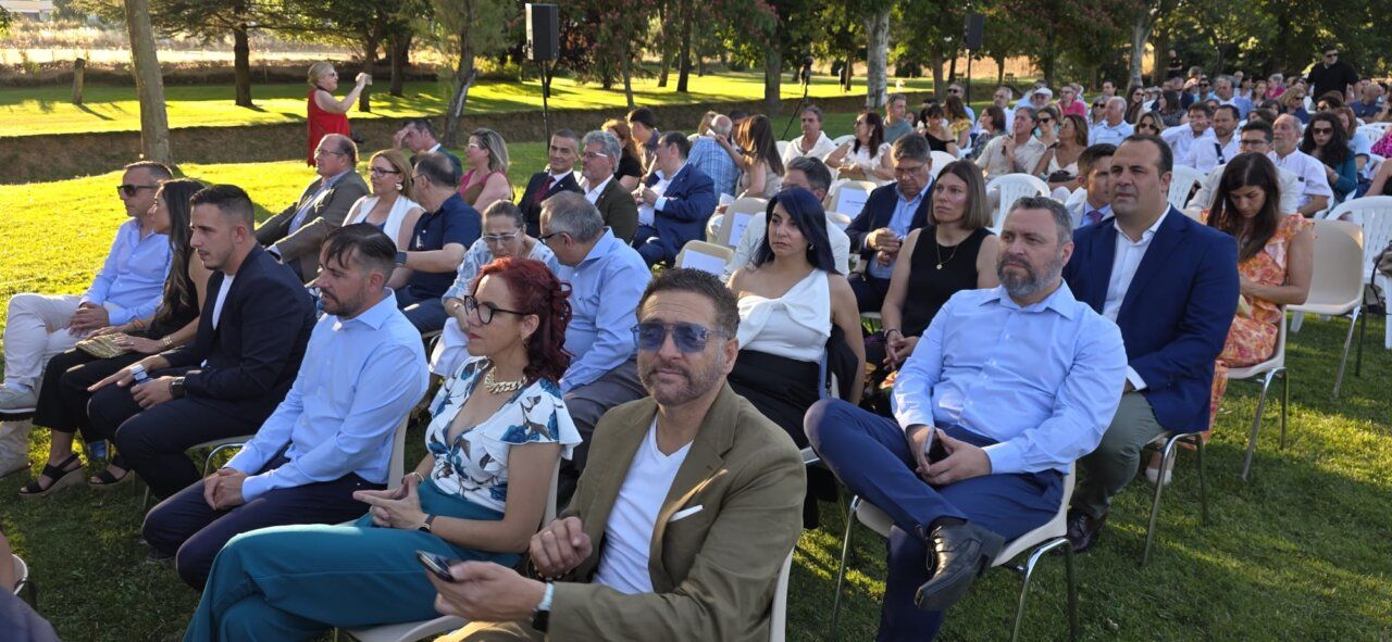 Asistentes sentados en el evento de premios Cabajosa Empresarial