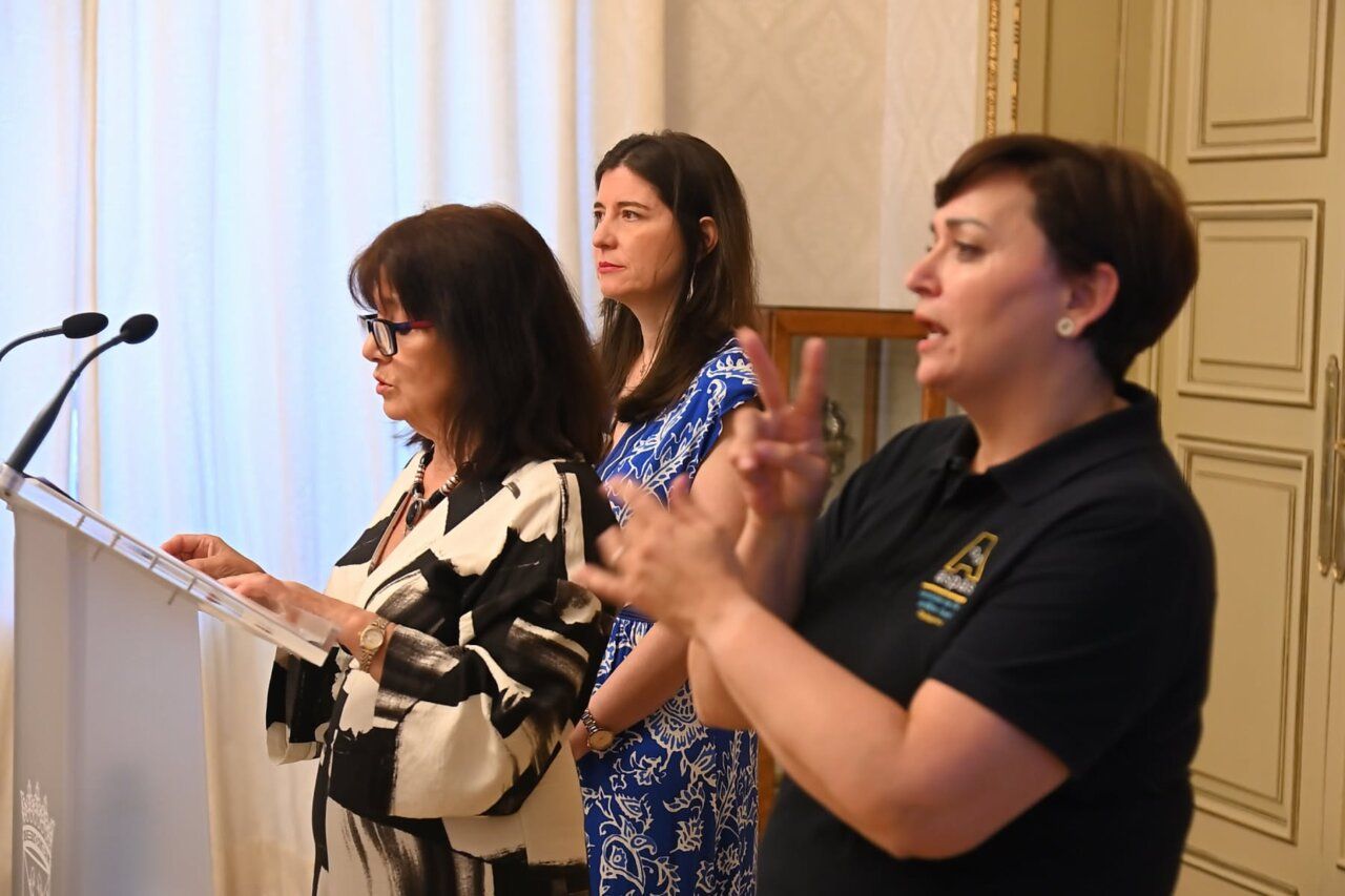 Presentación del proyecto Salamanca Accesible con intérprete de lengua de signos