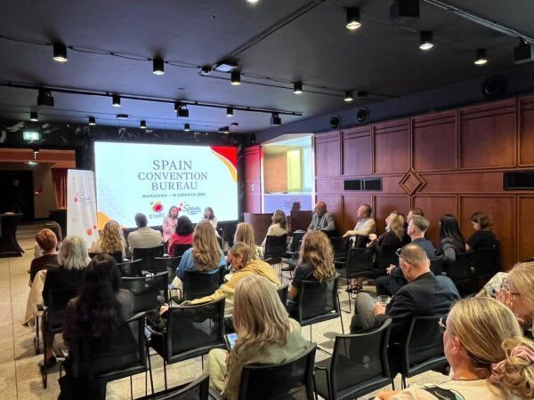 Presentación de Salamanca como destino para congresos en Varsovia