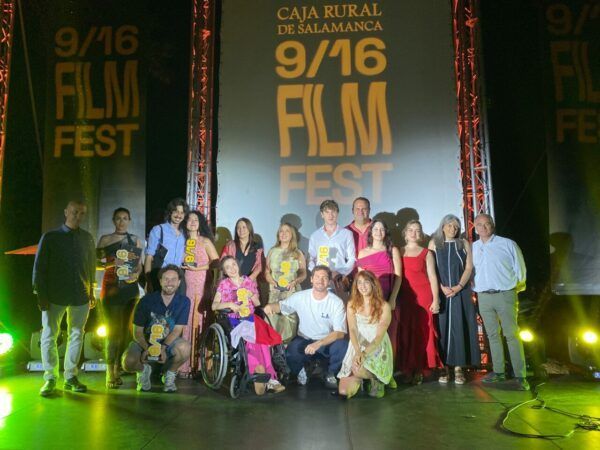 Grupo de participantes en el 9/16 Film Fest en Santa Marta de Tormes