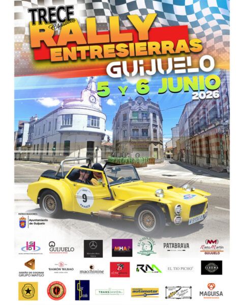 Coche clásico amarillo en el Trece Rally Entresierras en Guijuelo
