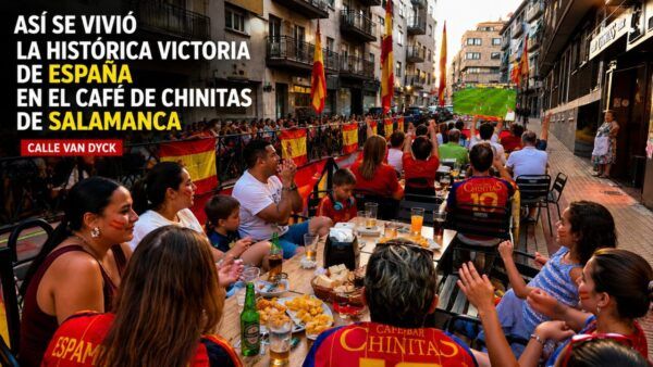 Aficionados celebrando la victoria de España en el Café de Chinitas.