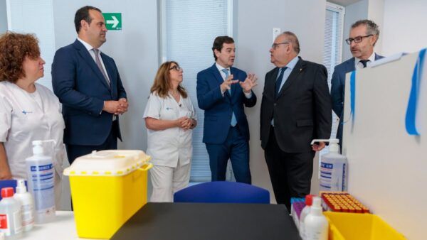 Visita al nuevo centro de salud de Santa Marta de Tormes con profesionales de la salud