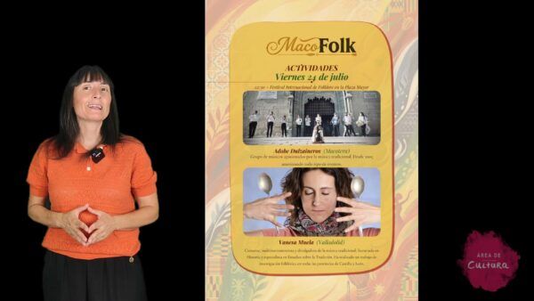 Mujer en evento cultural con fondo colorido y actividades folclóricas