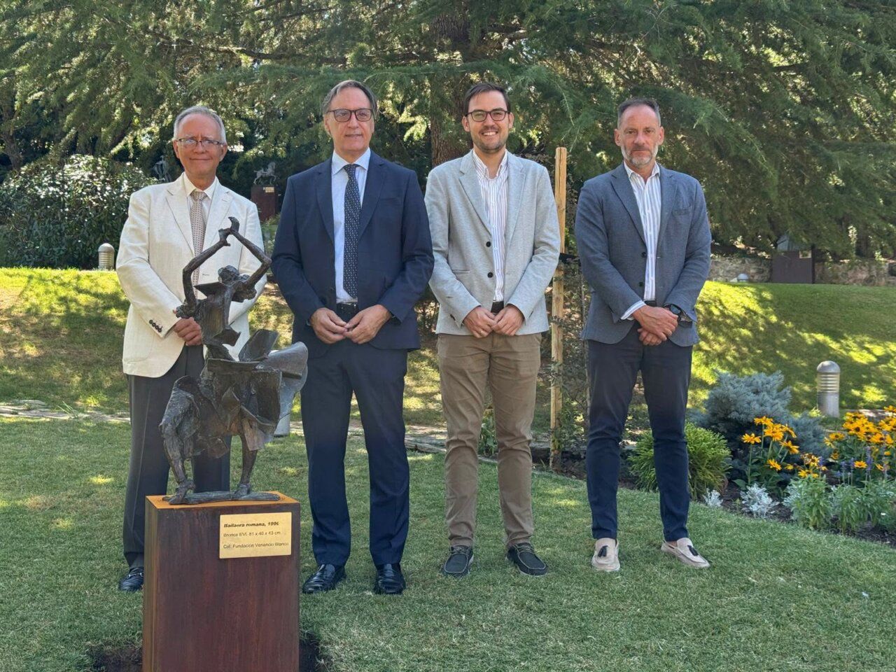Inauguración de la exposición sobre Venancio Blanco en Salamanca con esculturas.