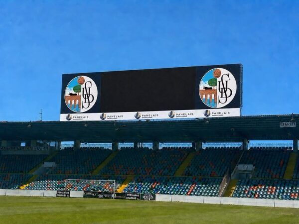Simulación del nuevo sistema audiovisual en el estadio Helmántico