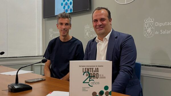 Presentación del libro Lenteja de Oro en Salamanca con dos ponentes