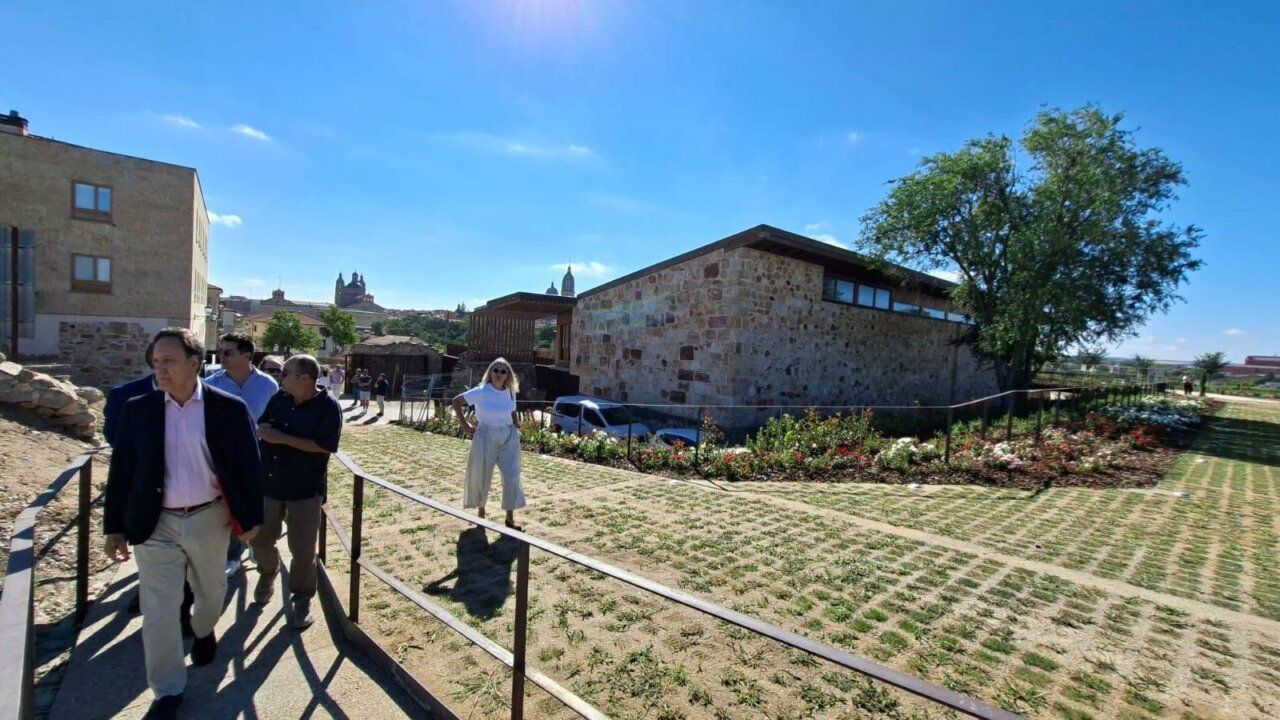 Visita al Ayuntamiento de Salamanca y el Cerro de San Vicente
