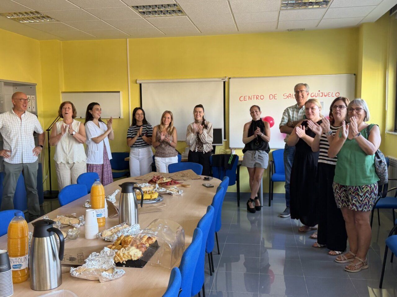 Celebración de jubilación del doctor Jesús Palomo con colegas en Guijuelo