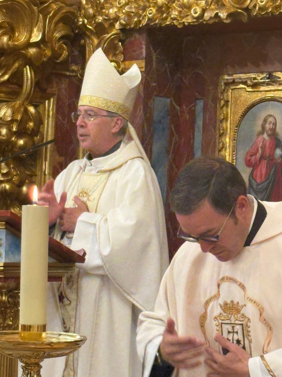 Eucaristía en Alba de Tormes con el obispo Fernando Valera