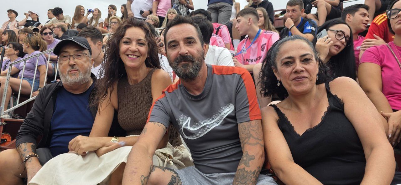 Participantes disfrutando del Carbajosa Prix en las fiestas de San Roque