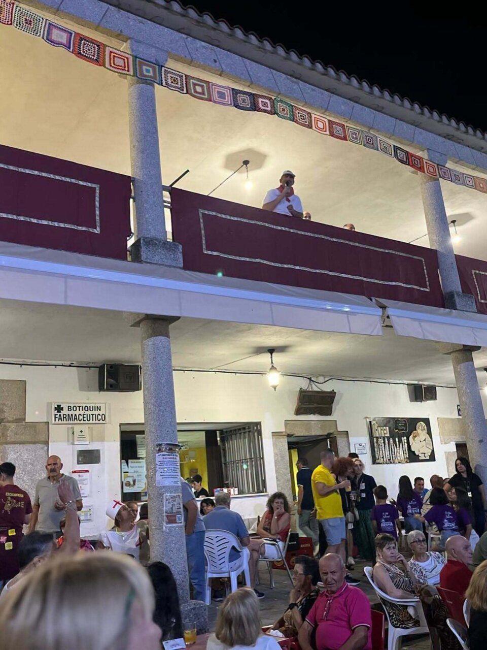 Celebración de las fiestas de San Roque en Salmoral con peñas y tradición
