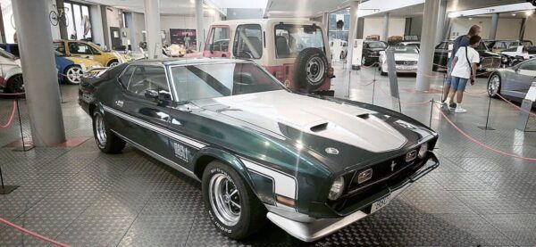 Ford Mustang Mach 1 de 1971 en el Museo de Historia de la Automoción