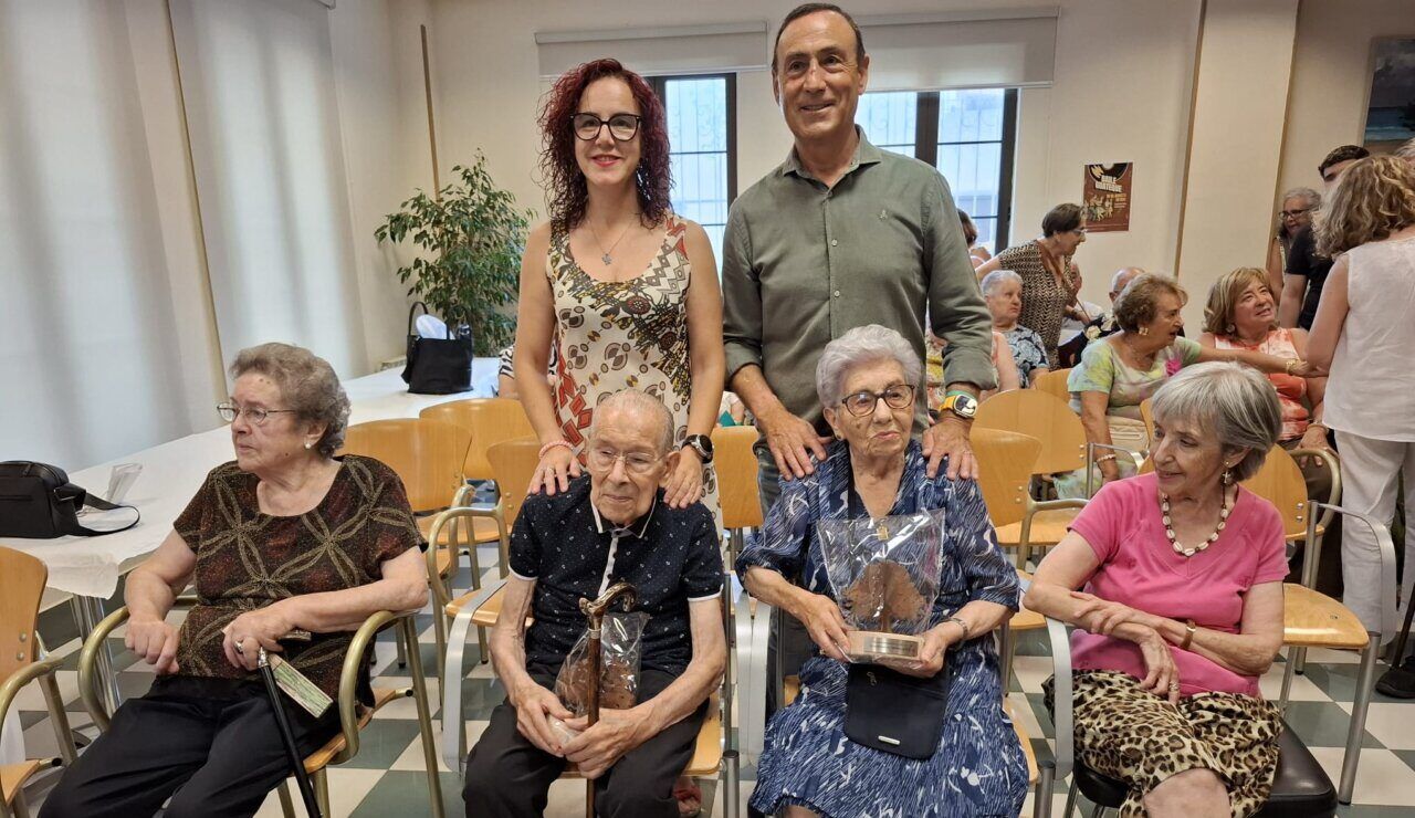 Homenaje a mayores en Carbajosa durante las fiestas de San Roque 2026
