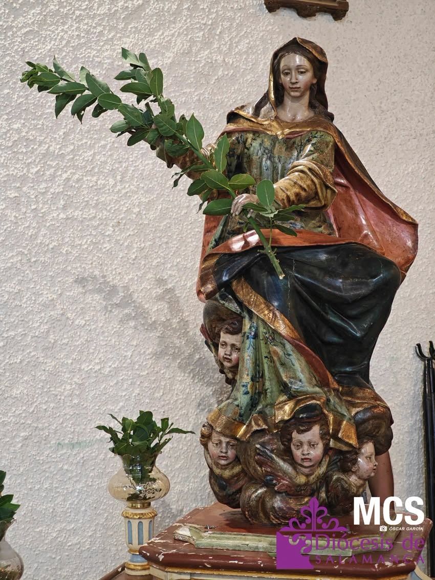 Estatua de Nuestra Señora de la Asunción en Puente Ladrillo