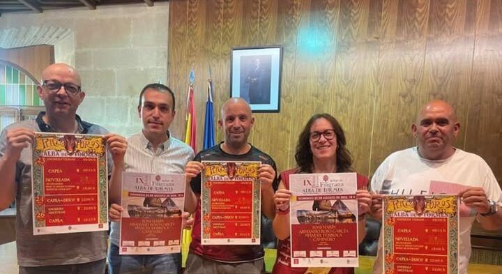 Presentación del cartel del IX Bolsín Taurino en Alba de Tormes con participantes