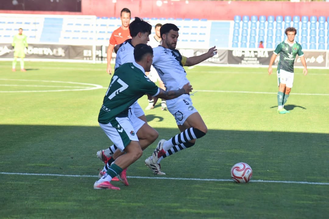 Jugadores de Unionistas de Salamanca en un partido de pretemporada