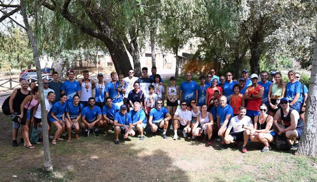 Grupo de deportistas en la XIII Combinada del Águeda en Ciudad Rodrigo