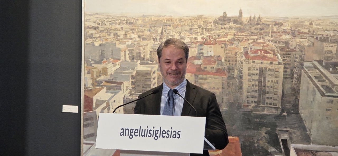 Inauguración de la exposición antológica de Ángel Luis Iglesias en Salamanca