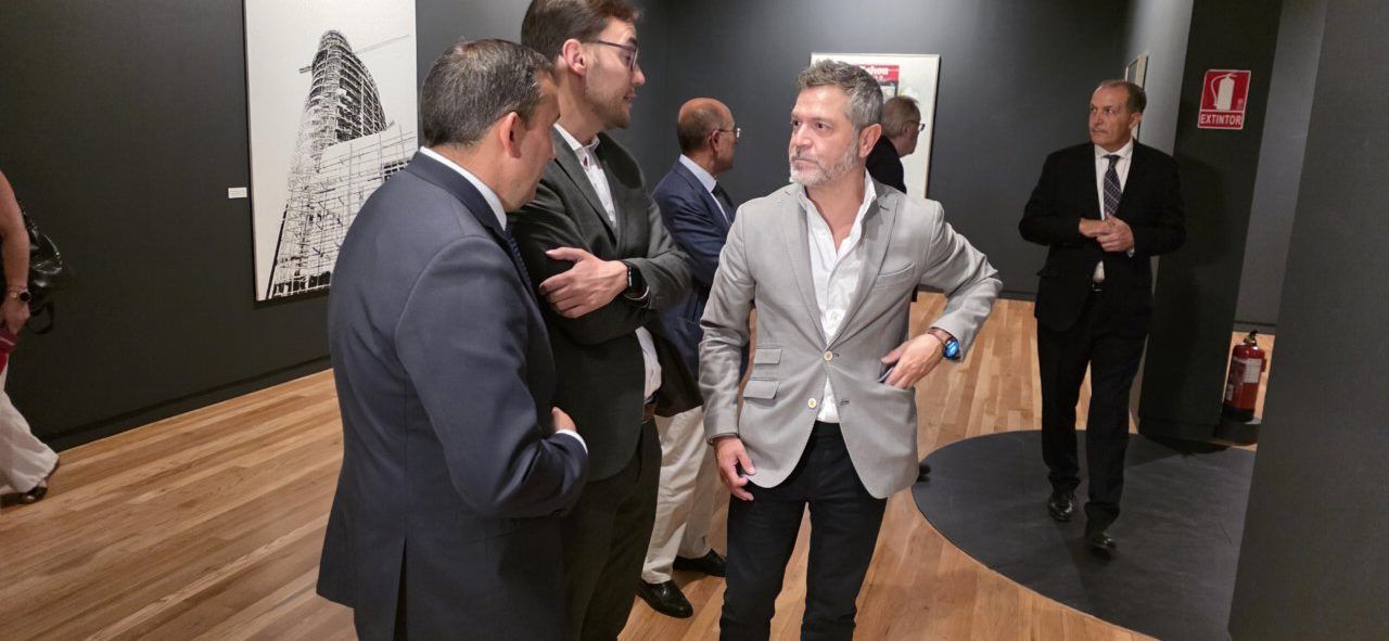 Inauguración de la exposición antológica de Ángel Luis Iglesias en Salamanca