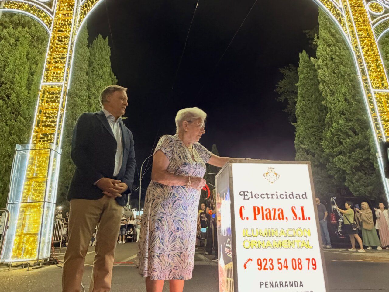 Paulina Andrés inaugurando las Ferias de Salamanca con luces brillantes