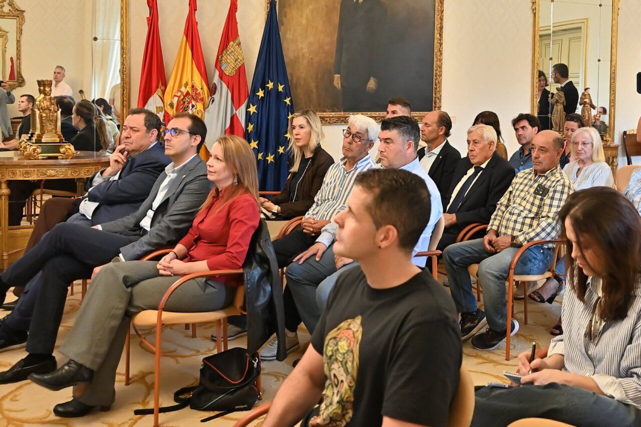 Asistentes a la Semana del Comercio en Salamanca, evento local
