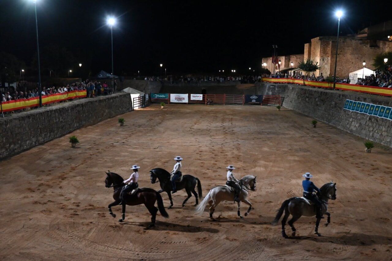 Espectáculo ecuestre en la XXV Feria del Caballo en Ciudad Rodrigo